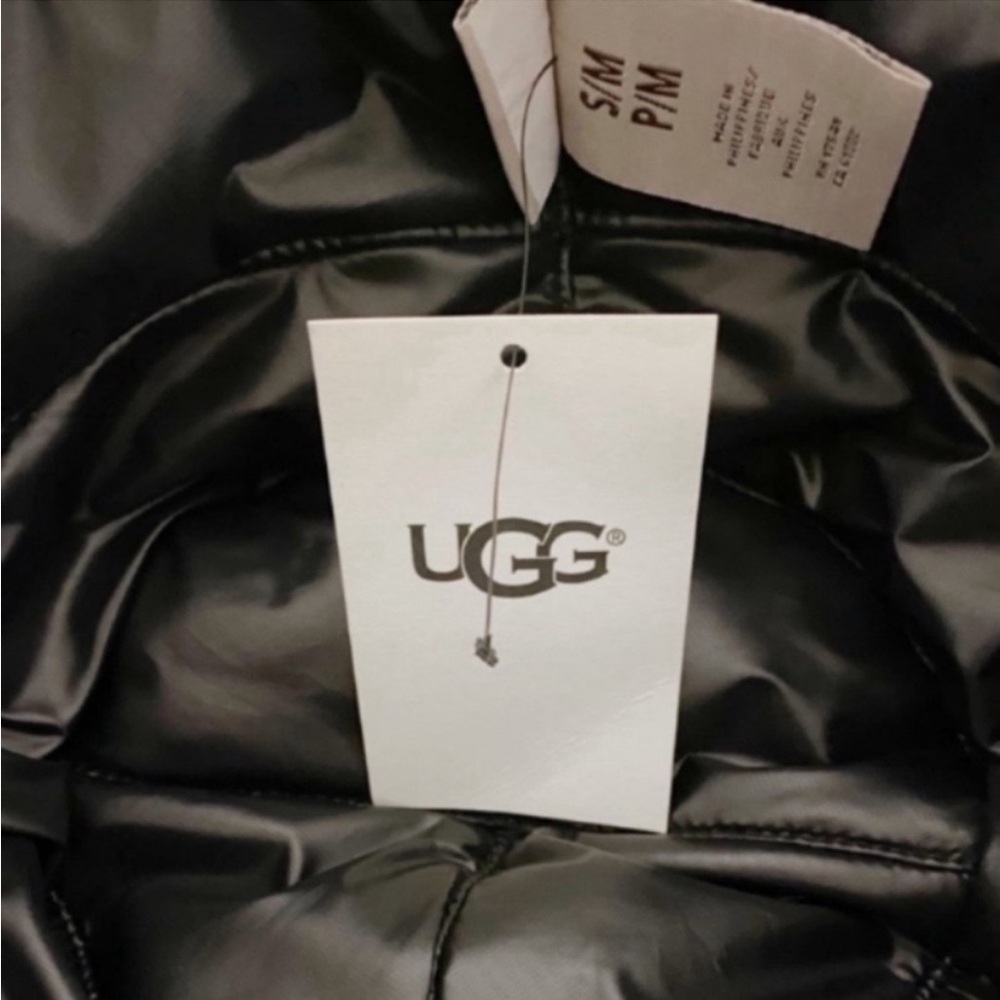 UGG Black Faux Fur Bucket Hat NWT - Picture 11 of 12